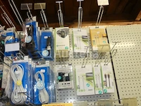Diverse elektrische apparatuur - afbeelding 40 van  47