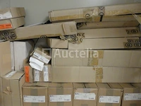 Diverse elektrische apparatuur - afbeelding 8 van  13