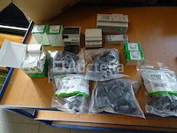 Diverse elektrische elementen schneider-atkore-divers (detail zie foto's) - afbeelding 1 van  17
