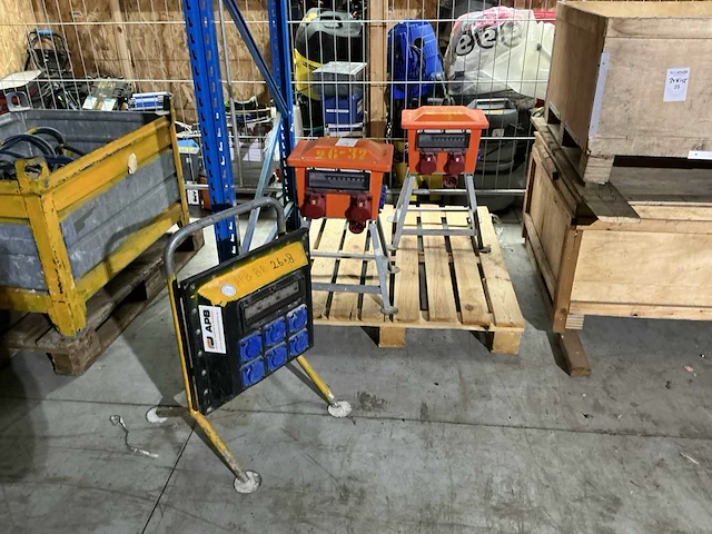 Diverse elektrische verdeelkast (3x) - afbeelding 1 van  5