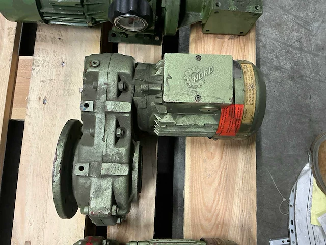 Diverse elektromotoren (4x) - afbeelding 6 van  9
