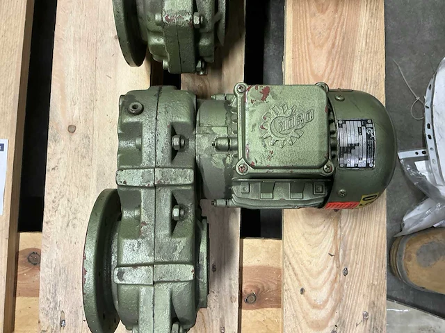 Diverse elektromotoren (4x) - afbeelding 8 van  9