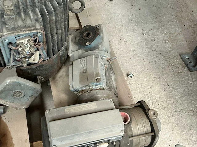 Diverse elektromotoren (7x) - afbeelding 2 van  13