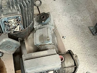 Diverse elektromotoren (7x) - afbeelding 2 van  13