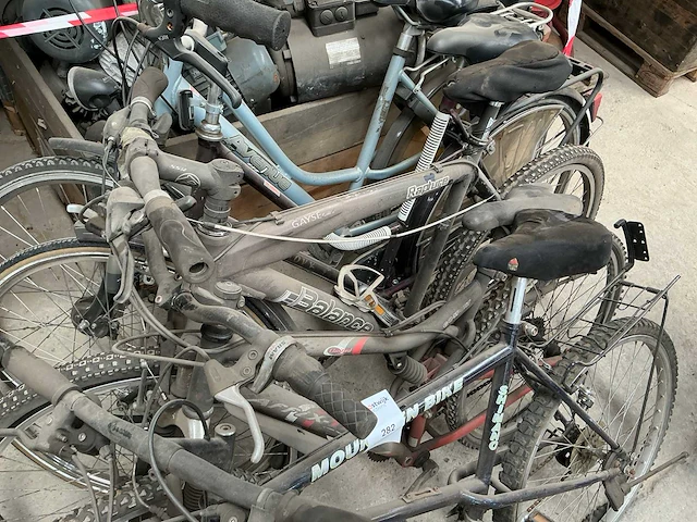 Diverse fietsen (5x) - afbeelding 3 van  8