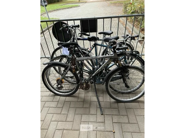 Diverse fietsen (5x) - afbeelding 3 van  6