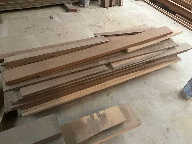 Diverse franse eik - afbeelding 4 van  5