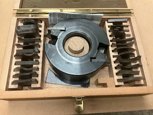 Diverse frezen - afbeelding 2 van  7