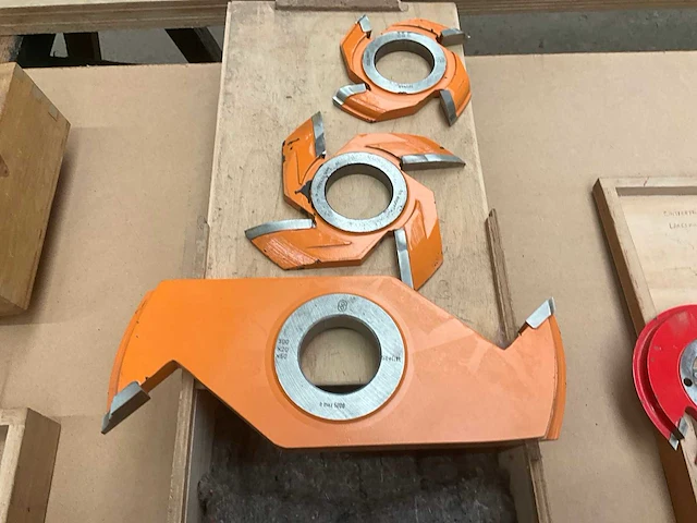 Diverse frezen - afbeelding 5 van  7