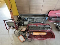Diverse gereedschap w.o. steengzaag, schuifladder, tonstofzuiger, boormachine, werflampen, tegelsnijder, enz (19,27,30,32,34,35,36,37,38,39,46,54,55) - afbeelding 10 van  29