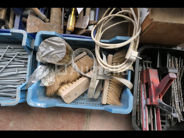 Diverse gereedschappen en verbruiksartikelen - afbeelding 6 van  11