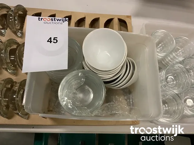 Diverse glazen kommetjes - afbeelding 3 van  4
