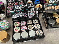 Diverse grinders - afbeelding 6 van  10