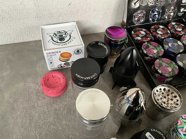 Diverse grinders - afbeelding 8 van  10