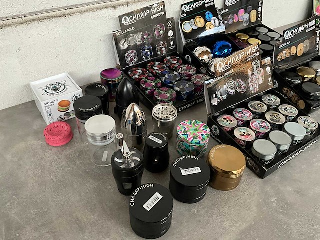 Diverse grinders - afbeelding 9 van  10