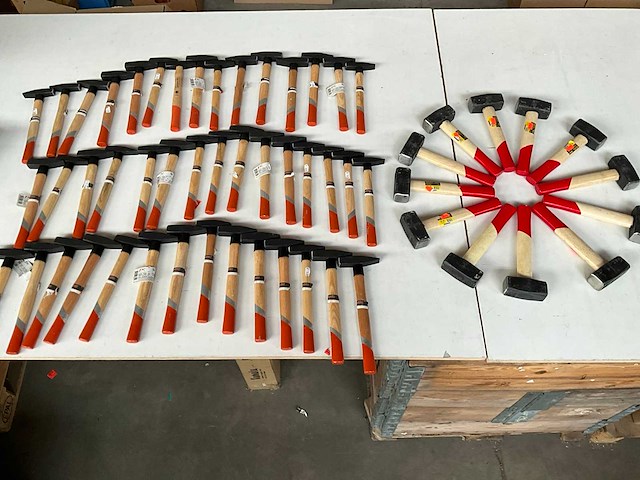 Diverse hamers (56x) - afbeelding 1 van  5