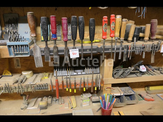 Diverse handgereedschappen - afbeelding 1 van  6