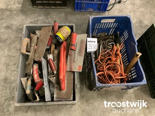 Diverse handgereedschappen - afbeelding 1 van  3