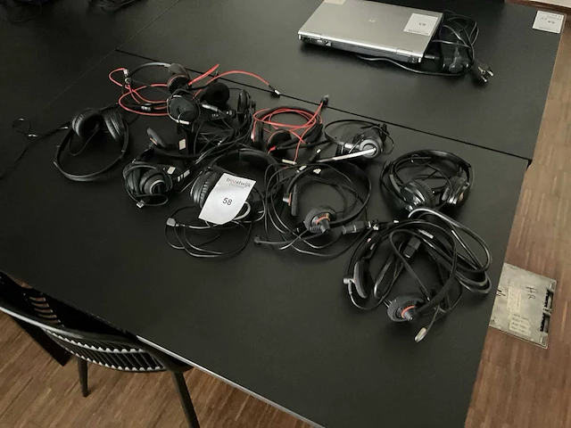 Diverse headset (10x) - afbeelding 1 van  6