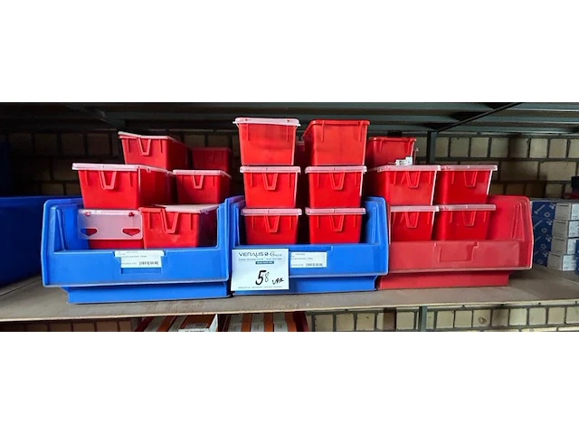 Diverse hechtklemmen legrand ong 65 dozen - afbeelding 1 van  3