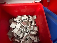 Diverse hechtklemmen legrand ong 65 dozen - afbeelding 2 van  3