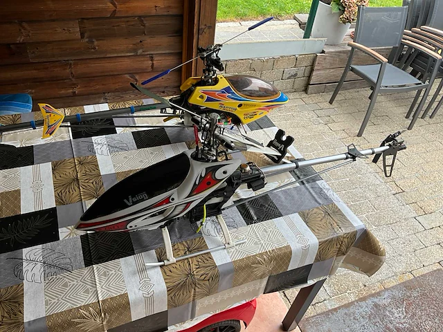 Diverse helicopter - afbeelding 2 van  4