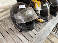 Diverse helmen - afbeelding 2 van  5