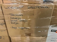 Diverse hobby- en knutselmaterialen - afbeelding 21 van  73