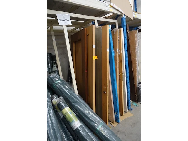 Diverse houten binnendeuren - afbeelding 2 van  7