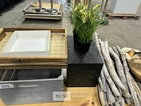 Diverse houten kistjes en houten stokken - afbeelding 4 van  5
