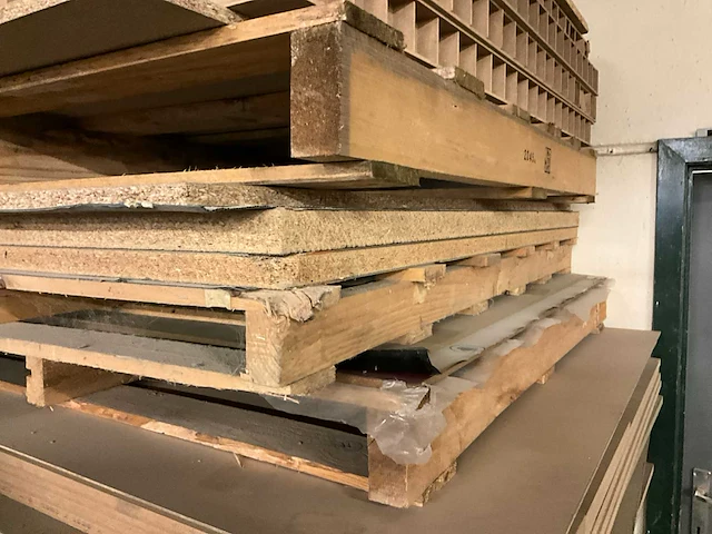 Diverse houten panelen - afbeelding 11 van  11