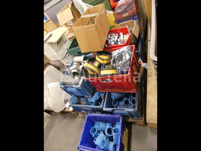 Diverse hulpstukken en bevestigingsmiddelen - afbeelding 1 van  16