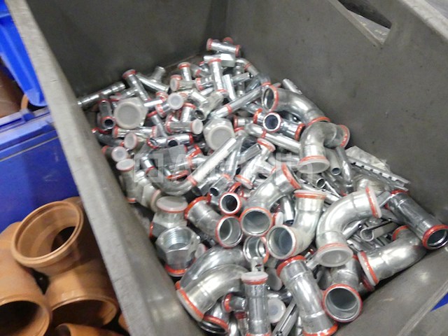 Diverse hulpstukken en bevestigingsmiddelen - afbeelding 15 van  16