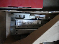 Diverse ijzerwaren en handgereedschap - afbeelding 10 van  24