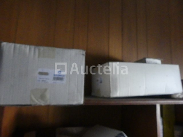 Diverse ijzerwaren en handgereedschap - afbeelding 13 van  24