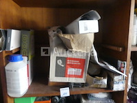 Diverse ijzerwaren en handgereedschap - afbeelding 17 van  24