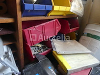 Diverse ijzerwaren en handgereedschap - afbeelding 20 van  24