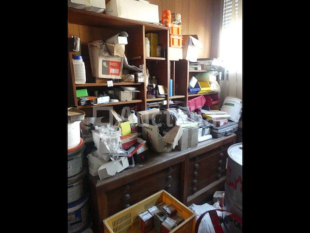 Diverse ijzerwaren en handgereedschap - afbeelding 8 van  24