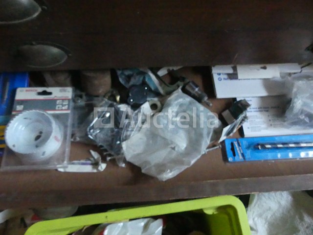 Diverse ijzerwaren en handgereedschap - afbeelding 9 van  24