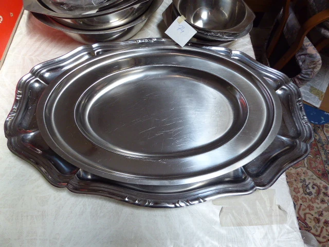 Diverse inox dienbladen en potjes - afbeelding 2 van  3