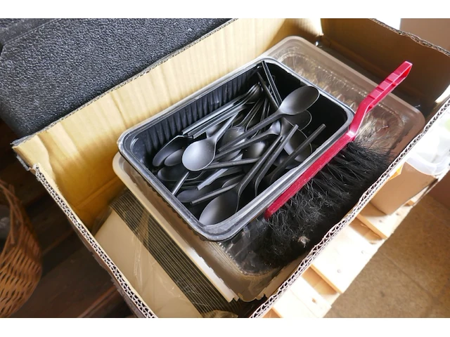Diverse items + rekken - afbeelding 3 van  6