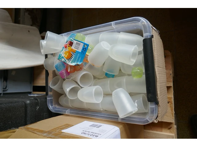 Diverse items + rekken - afbeelding 4 van  6