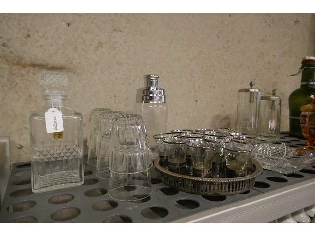 Diverse items voor drankgelegenheid - afbeelding 3 van  3