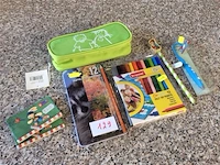 Diverse items - afbeelding 1 van  3
