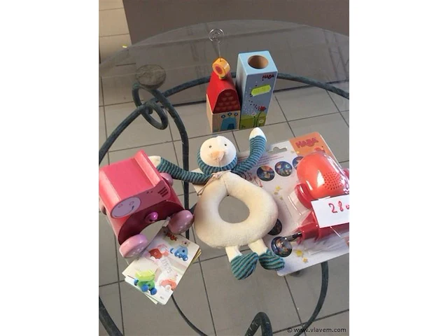 Diverse items - afbeelding 1 van  3