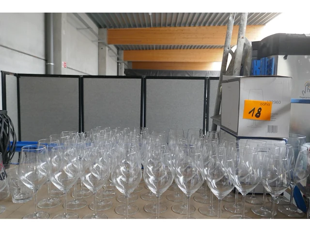 Diverse items - afbeelding 1 van  4