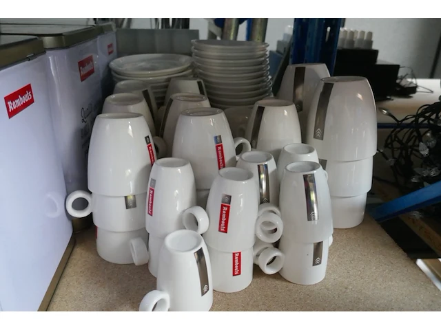 Diverse items - afbeelding 3 van  4