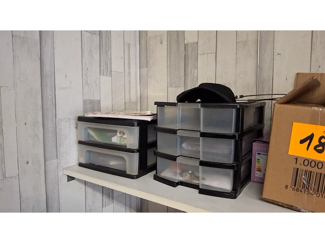 Diverse items - afbeelding 2 van  5