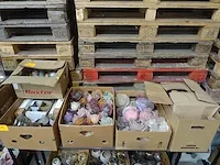 Diverse kaarsen + kaarspotjes - afbeelding 1 van  5