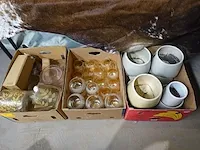 Diverse kaarspotjes en bloempotten - afbeelding 1 van  4